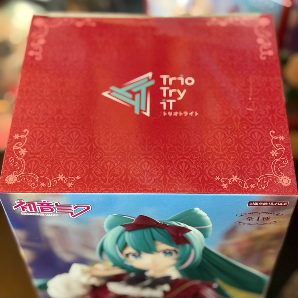 NIB Furyu Vocaloid Trio-Try-It Hastune Miku Classical Retro Ver. Waifu Figure - Picture 6 of 6